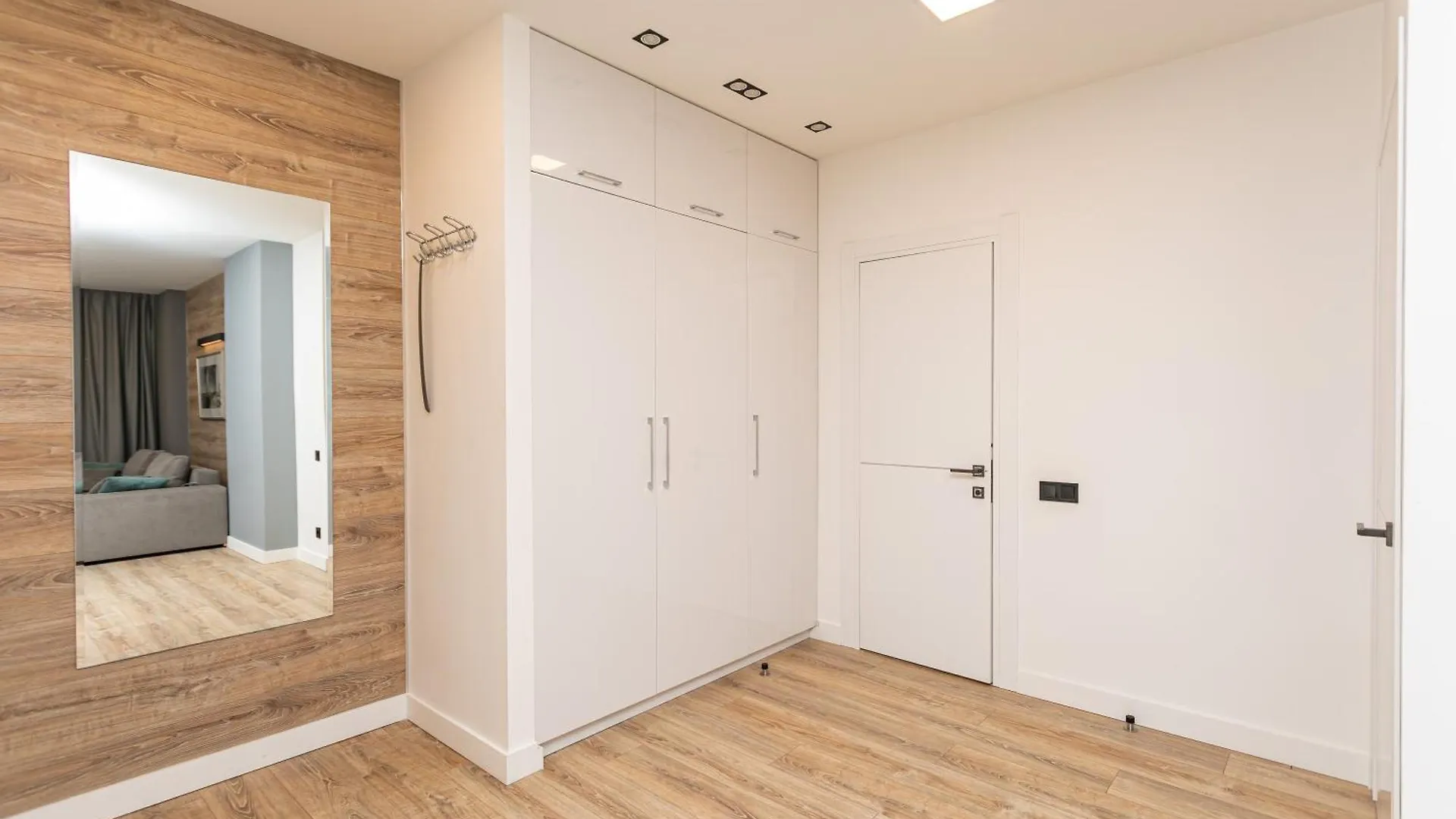 Petrovdom Apartments 17-190 In Rc New York Concept House, Antonovycha 74 0*, Kyiv Ukraine